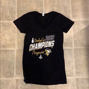 Pittsburgh penguin Stanley cup v neck